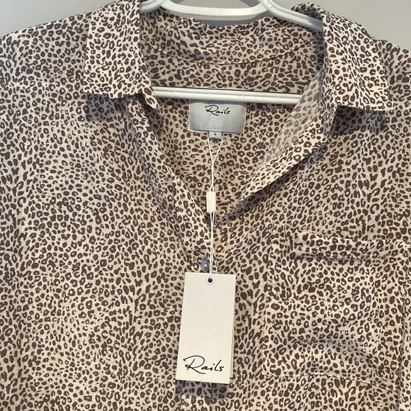 NWT Rails Button Down Top - Picture 4 of 6